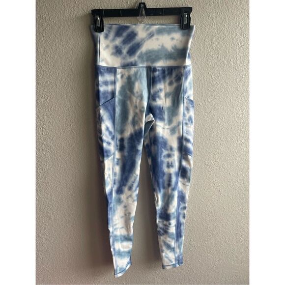 ❤️American Eagle Tie Dye Leggings - Picture 3 of 5